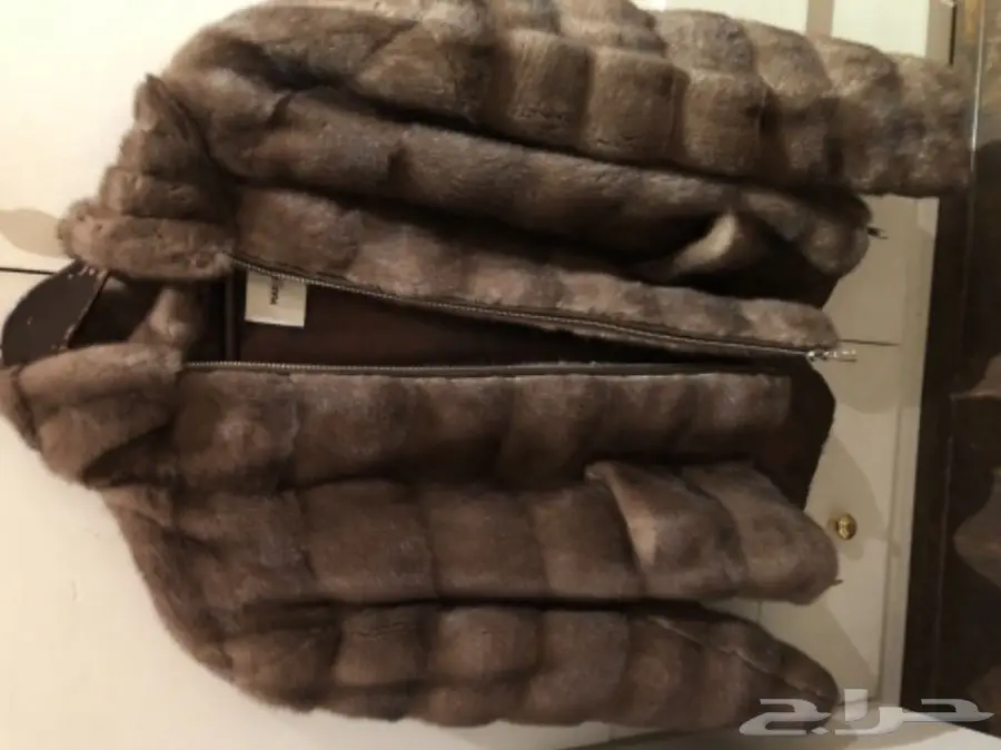 جاكيت فرو أصلي - فرصة لا تُفوّت! (image 3)