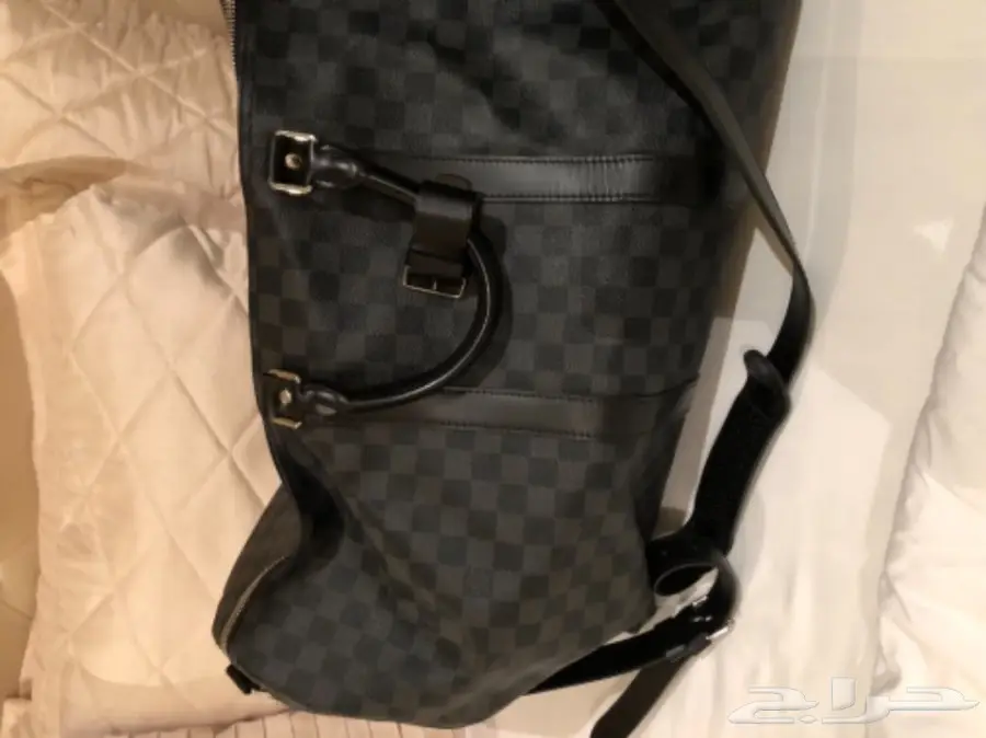 شناط لويس فيتون اصليه مع الأوراق 