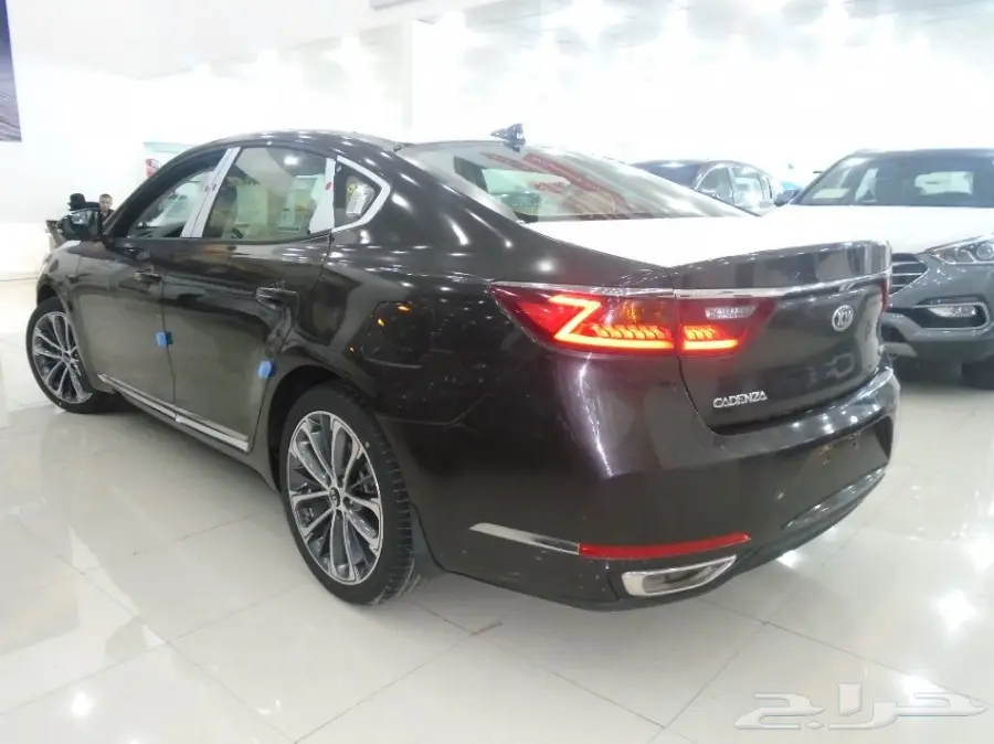 كيا - كادينزا فل كامل موديل 2018 (image 22)