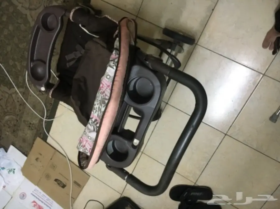 طقم كنب مع 2 تلفزون مع دولاب تلفزون (image 5)