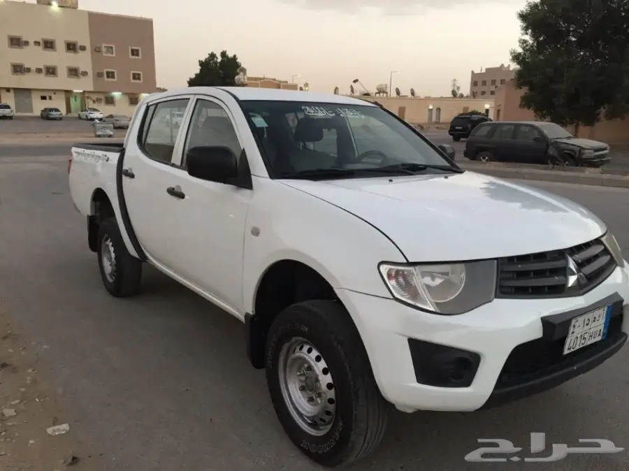 ميتسوبيشي L200 غمارتين 2014 - فرصة لا تعوض! (image 4)