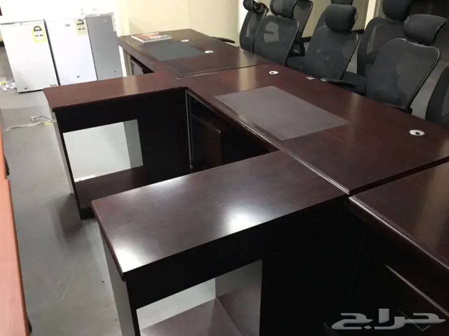 للبيع طاولات مكتبيه وكراسي مستعمل وجديد  (image 15)