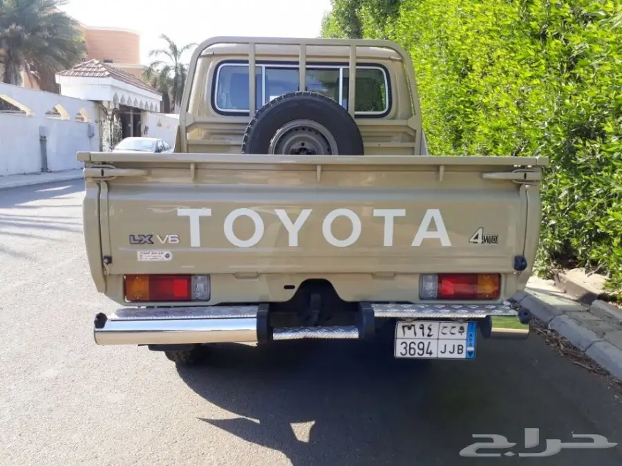 تويوتا شاص 2016 مخزن ماشي 16 ألف . (image 3)