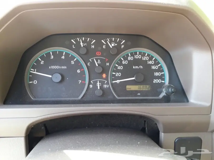 تويوتا شاص 2016 مخزن ماشي 16 ألف . (image 5)