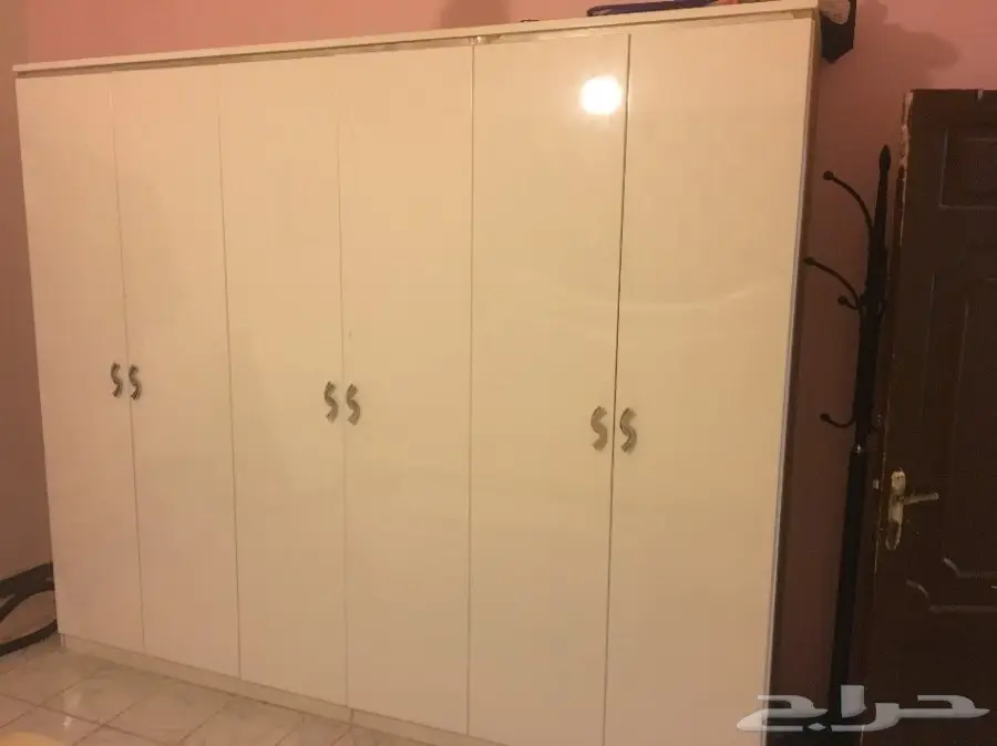 للبيع اثاث نظيف جدا جدا جدا بغرض السفر . (image 4)