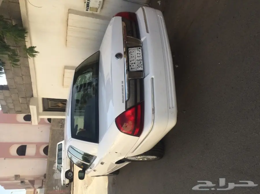 فورد مركيز سعودي 2010 ابيض  (image 4)