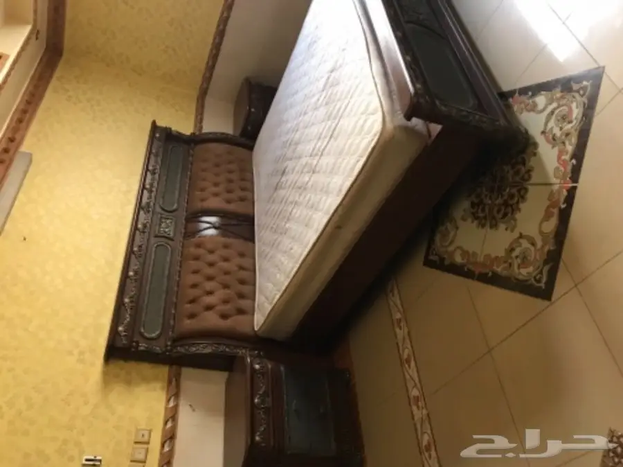 اثاث متنوع للبيع (image 1)