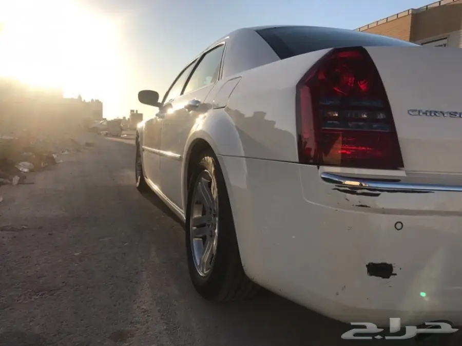 للبيع كرايسلر 2006 فل كامل 8 سلندر  (image 2)