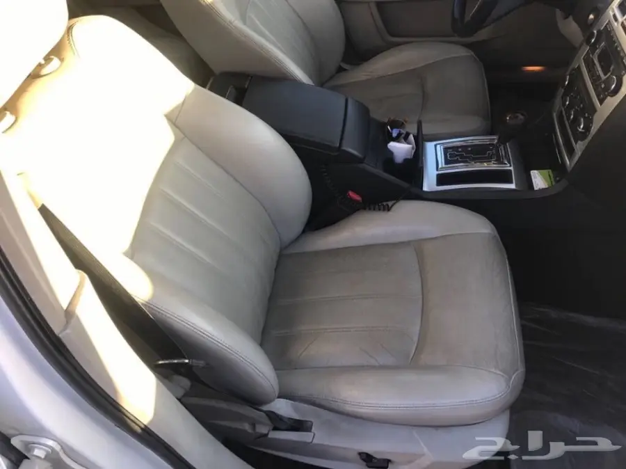 للبيع كرايسلر 2006 فل كامل 8 سلندر  (image 5)