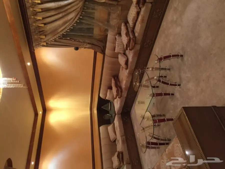 كنب مجلس للبيع