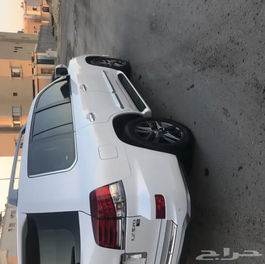 لكزس 2015 فل كامل 