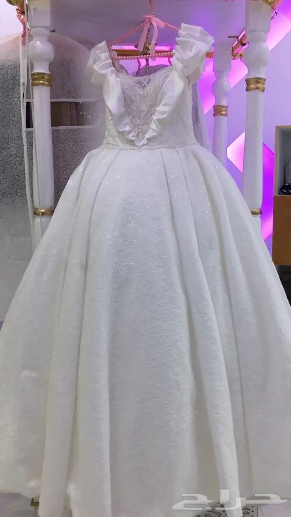 للبيع فستان زفاف