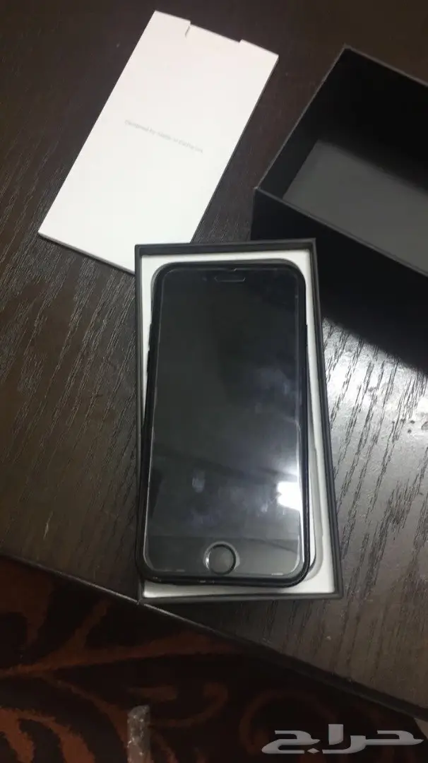 ايفون 7 اسود لماع 128 قيقا  (image 1)
