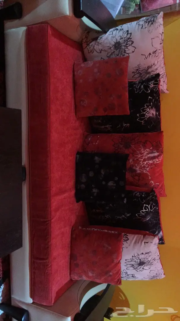 للبيع غرفة نوم كاملة مع طقم كنب (image 1)