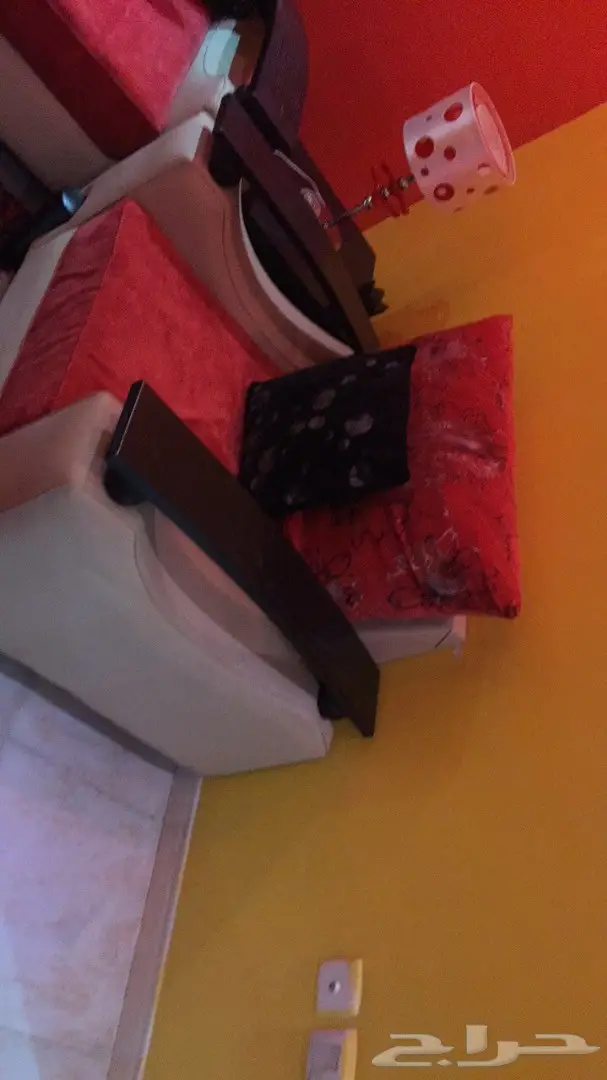 للبيع غرفة نوم كاملة مع طقم كنب (image 3)