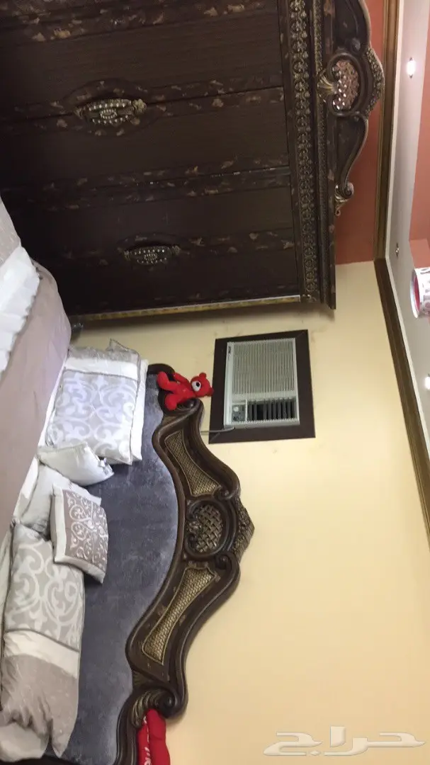 للبيع غرفة نوم كاملة مع طقم كنب (image 5)