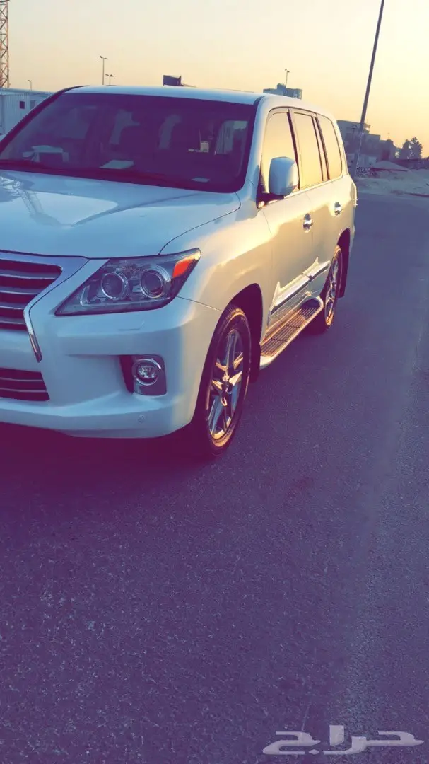 لكزس LX570 موديل 15