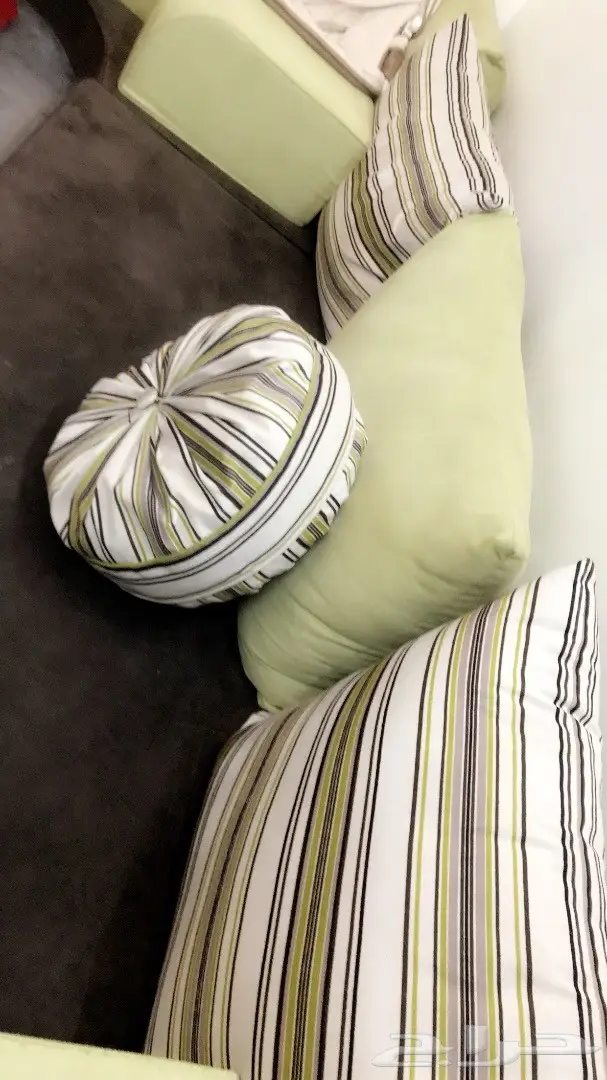 جلسة أرضيه للبيع بجميع مستلزماتها (image 1)