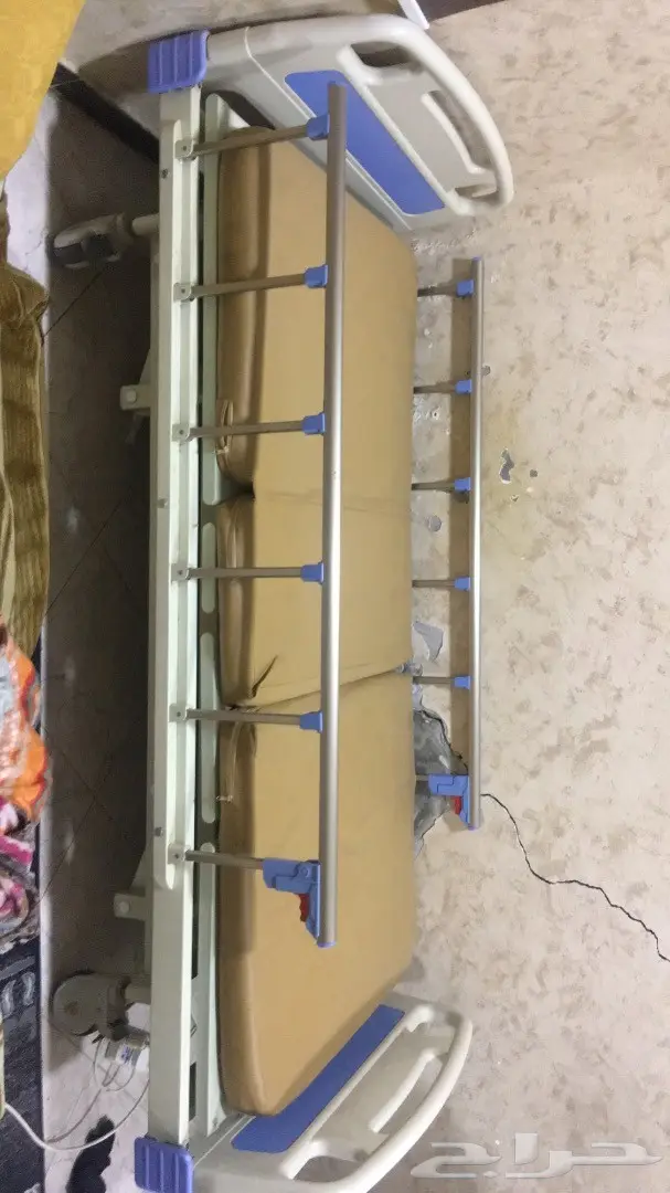 سرير طبي يدوي (image 1)