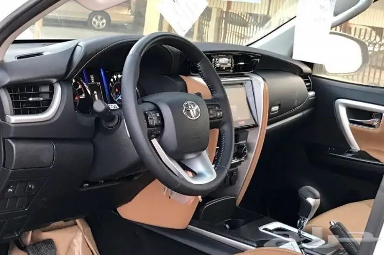 تويوتا فورتشنر 2018 - VX1 (image 1)