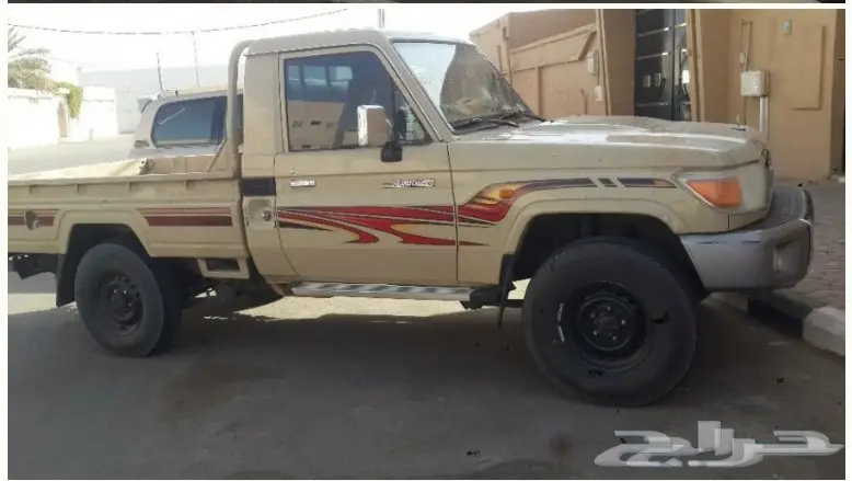 شاص 2010 نظيف بدي وكله خالي من السمكر (image 1)