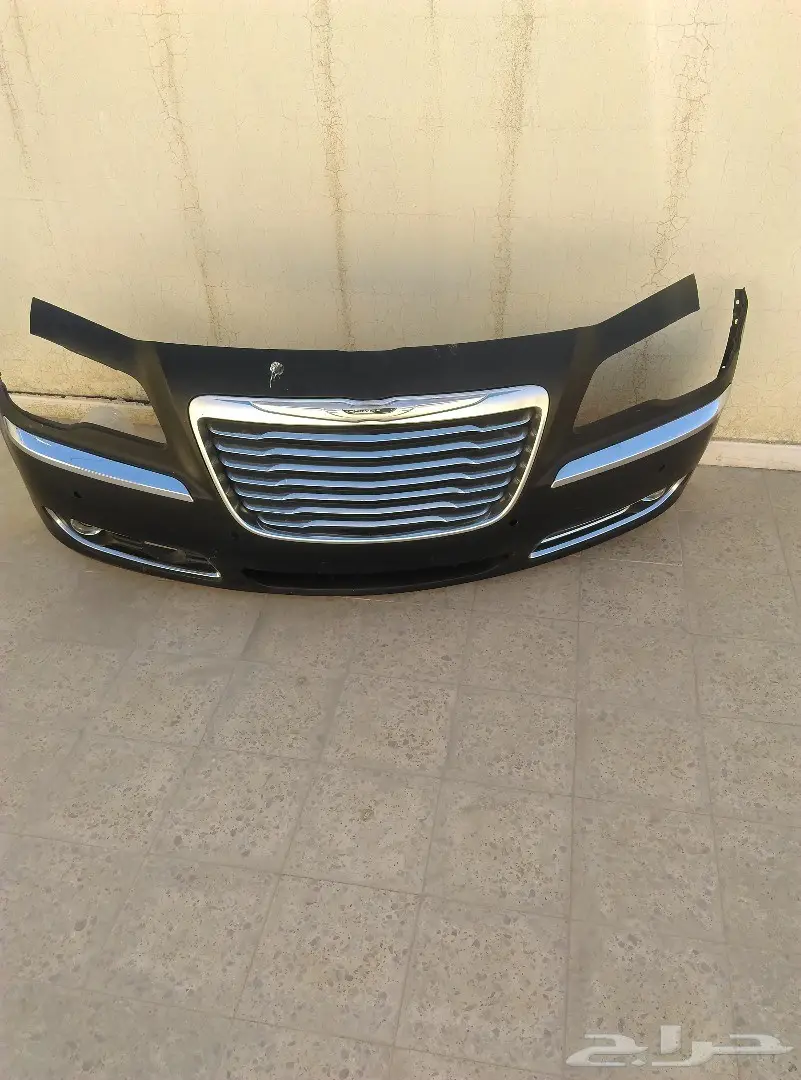 صدام كرايسلر 2014للبيع كامل شبك وكشفات ونياكل (image 4)