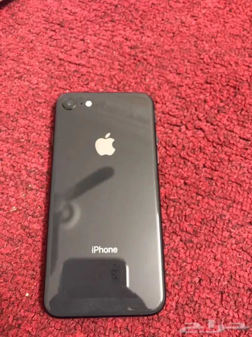ايفون 8 اسود 