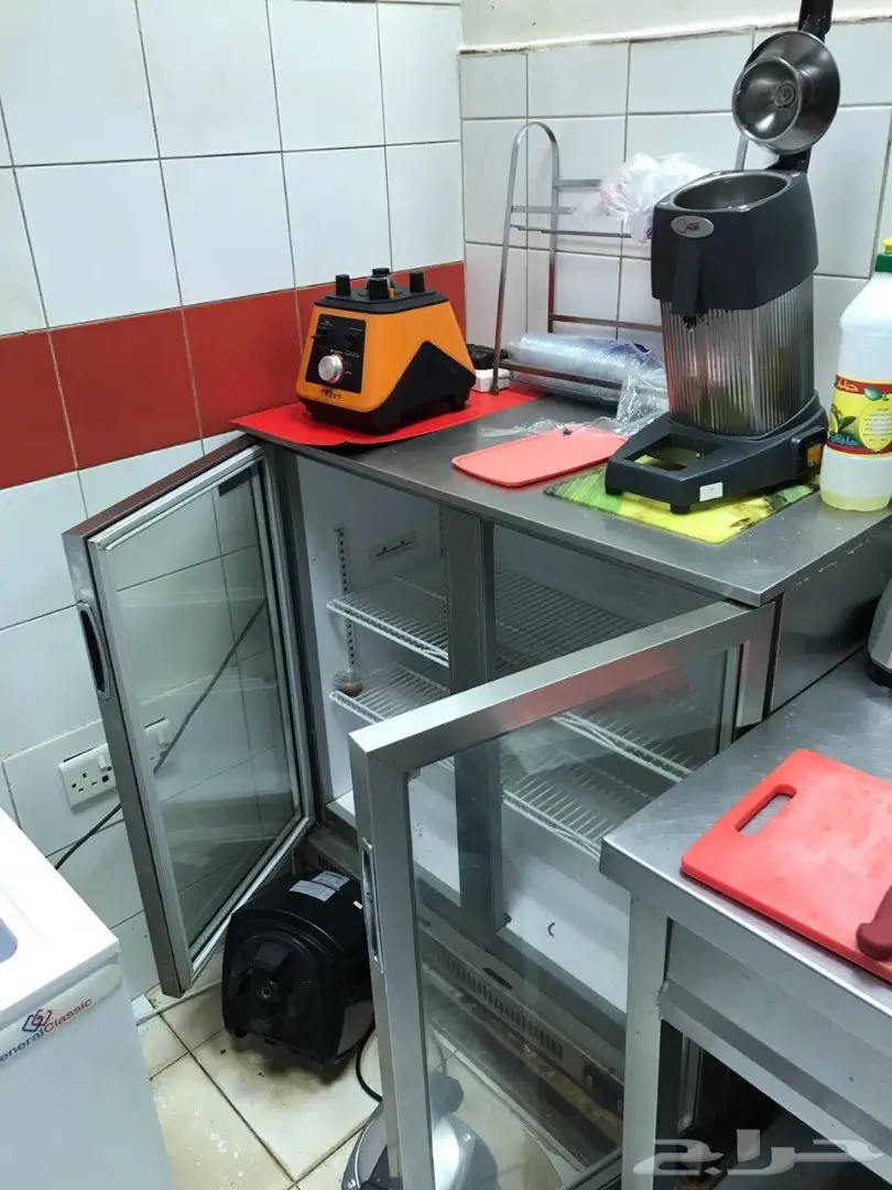 معدات مطعم شاورما وبروستد جيده جدا للبيع (image 9)
