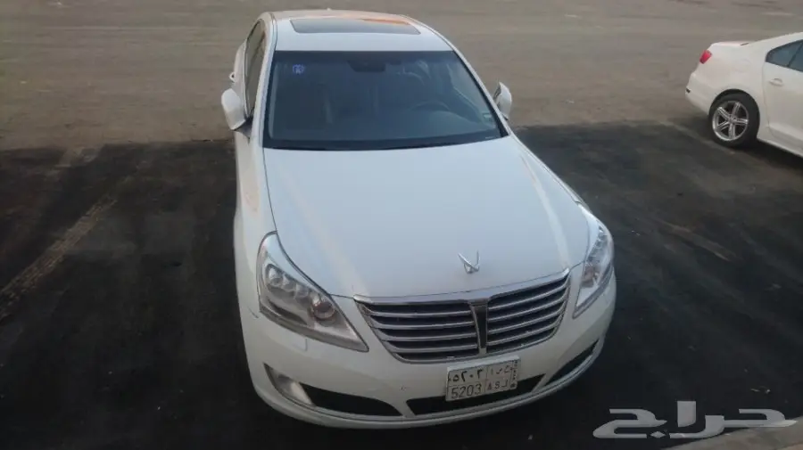 للبيع سيارة هونداي سنتنيال م2014 ابيض 6 سلندر (image 3)