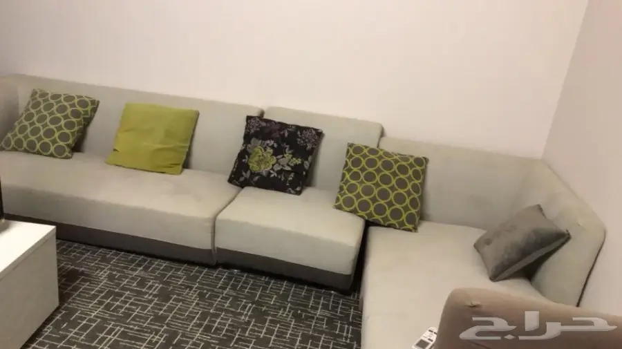 كنب للبيع مع مساند للظهر (image 2)