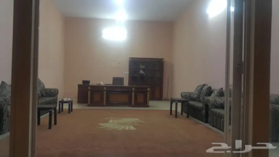 اثاث مكتب للبيع  (image 1)