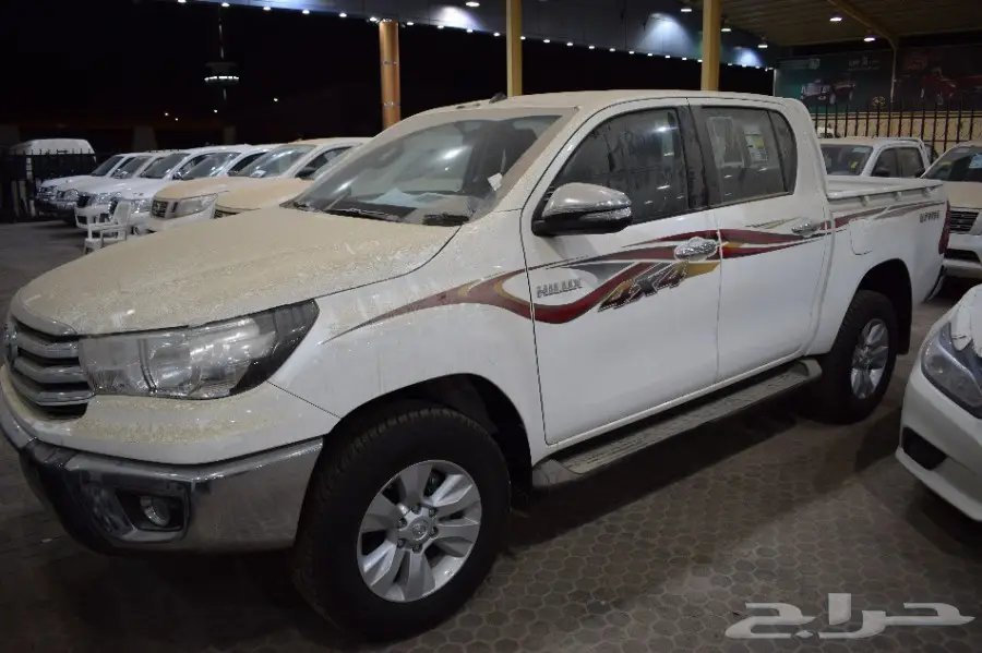 تويوتا هايلوكس غمارتين دبل بريمي 2017 (image 3)