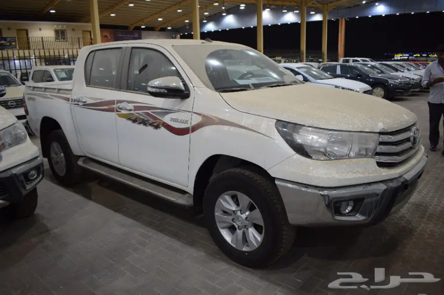 تويوتا هايلوكس غمارتين دبل بريمي 2017 (image 5)