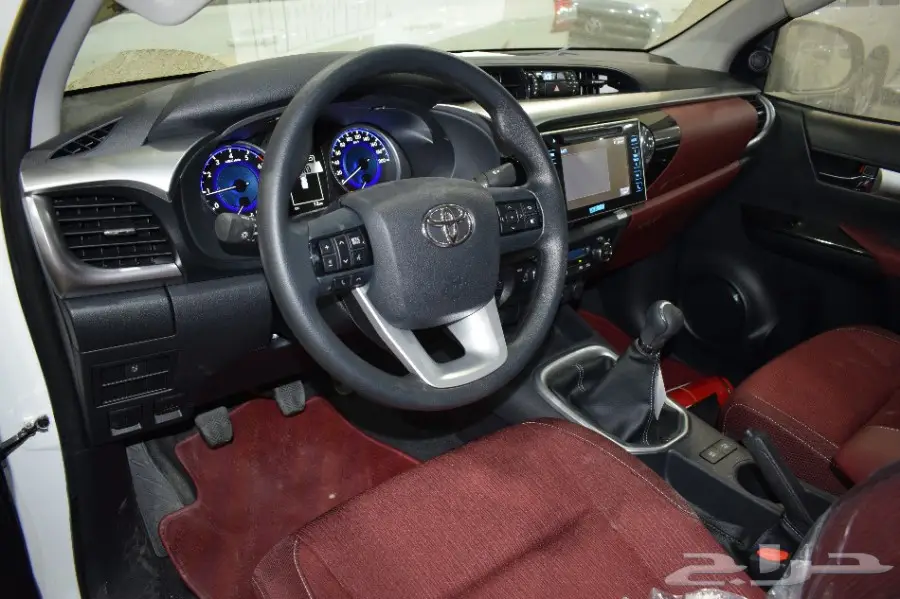 تويوتا هايلوكس غمارتين دبل بريمي 2017 (image 13)