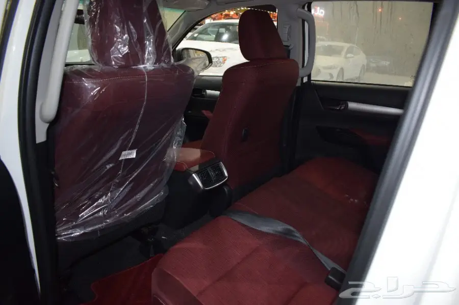 تويوتا هايلوكس غمارتين دبل بريمي 2017 (image 17)