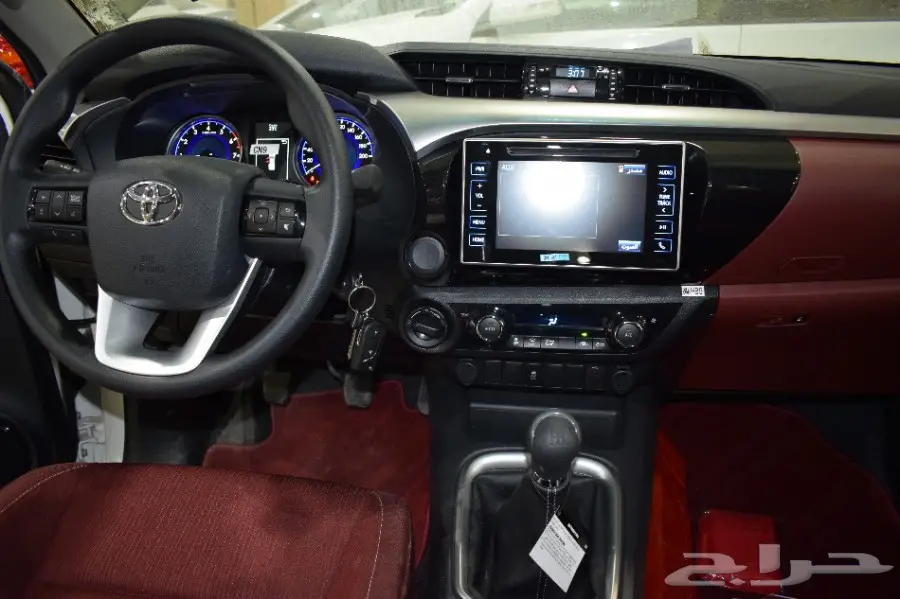 تويوتا هايلوكس غمارتين دبل بريمي 2017 (image 19)