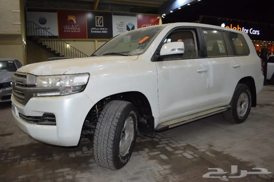 تويوتا لاندكروزر 2018 GXR1 V6 سعودي (image 22)