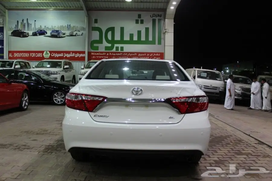 تويوتا كامري GL بريمي موديل 2017 (image 6)