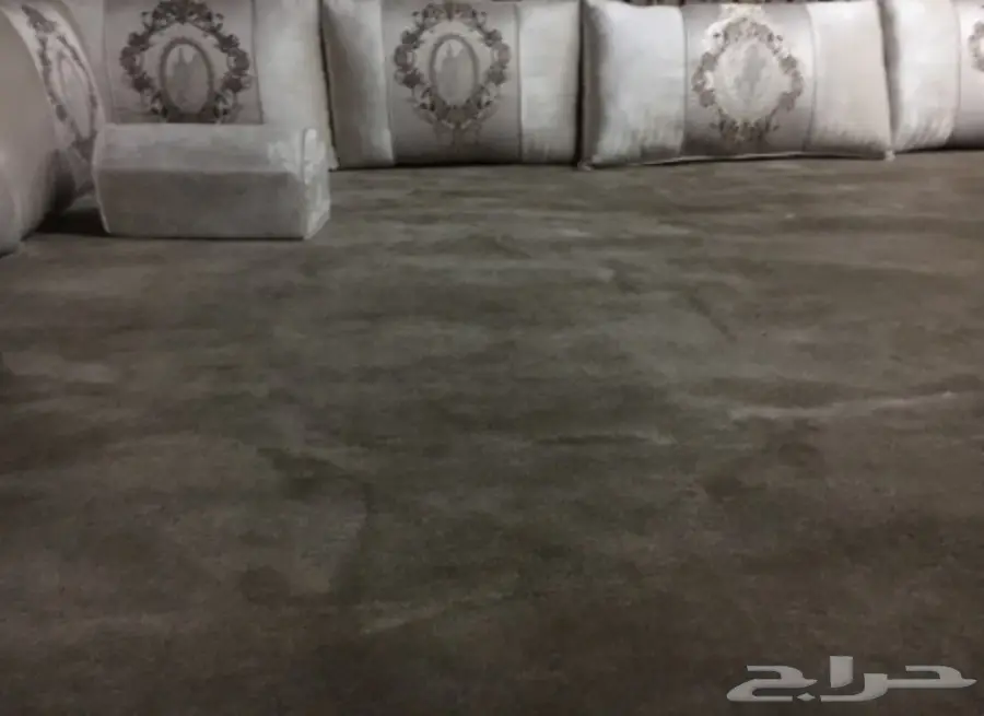 مساند وفرشه للبيع استخدام قليل مثل الجديد (image 9)