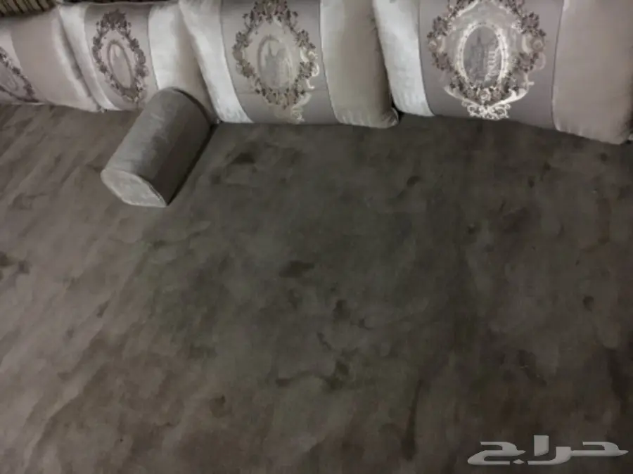مساند وفرشه للبيع استخدام قليل مثل الجديد (image 6)