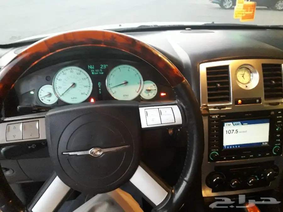 كرايزلر هيمي c 300 موديل 2005 (image 11)