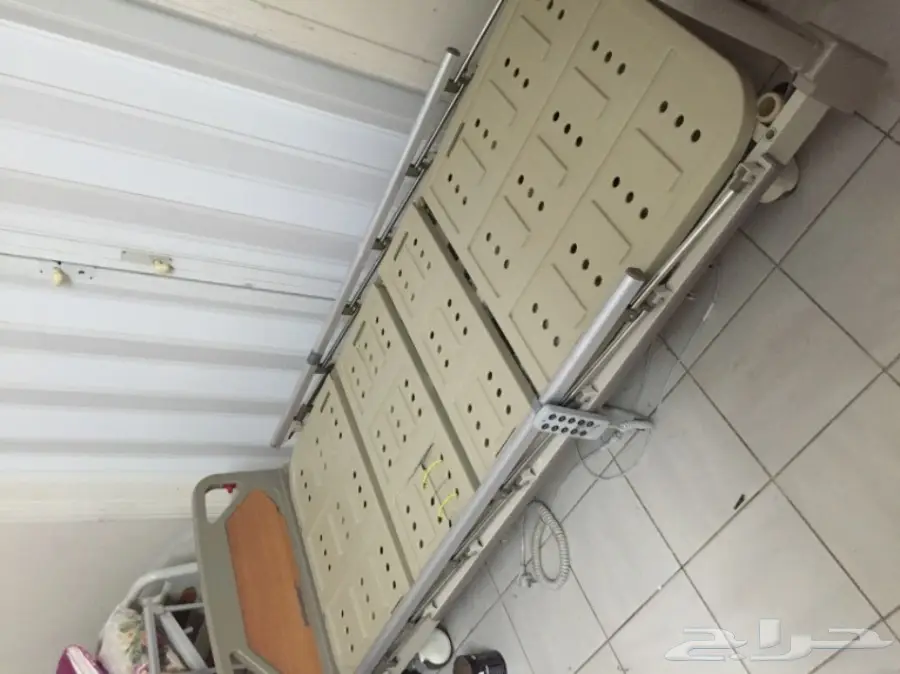 سرير طبي كهربائي فخم - فرصة لا تعوض! (image 1)