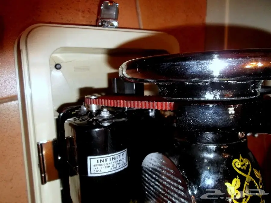 مكينة خياطة سنجر SINGER اصلية (image 16)