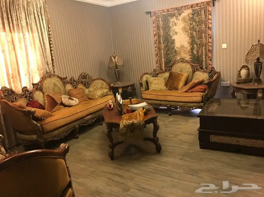 مكيفات سبلت LG و طقم كنب .  (image 1)