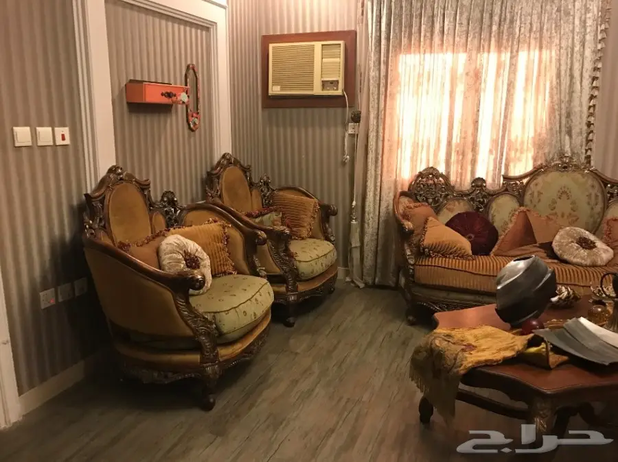 مكيفات سبلت LG و طقم كنب .  (image 2)