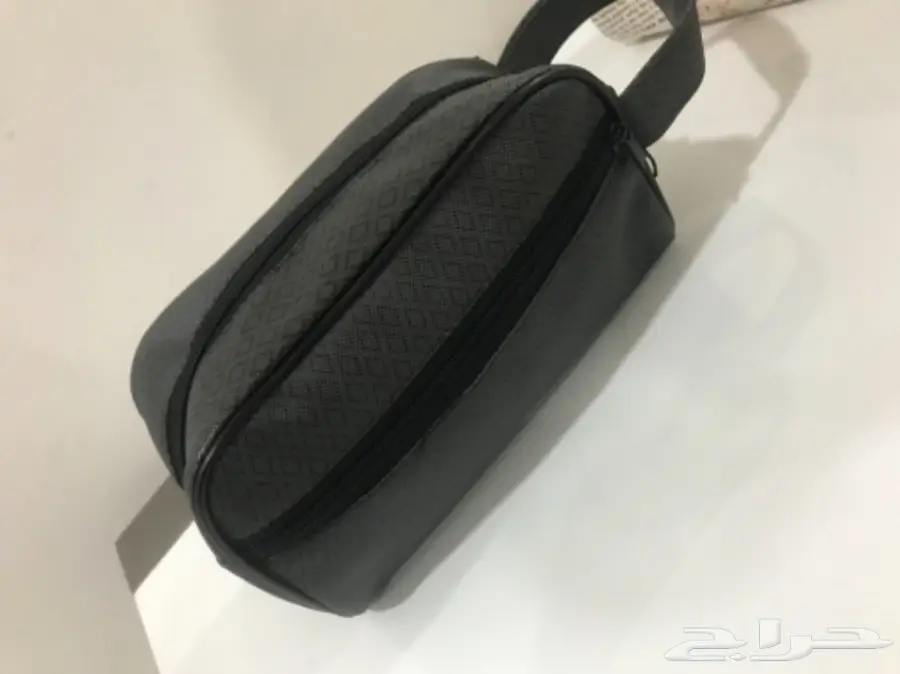 مزاد شنطة يد شبابية انيقة لمدة 3 ساعات  (image 1)