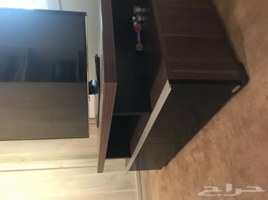طاولة قهوة وطاولة تلفزيون للبيع 