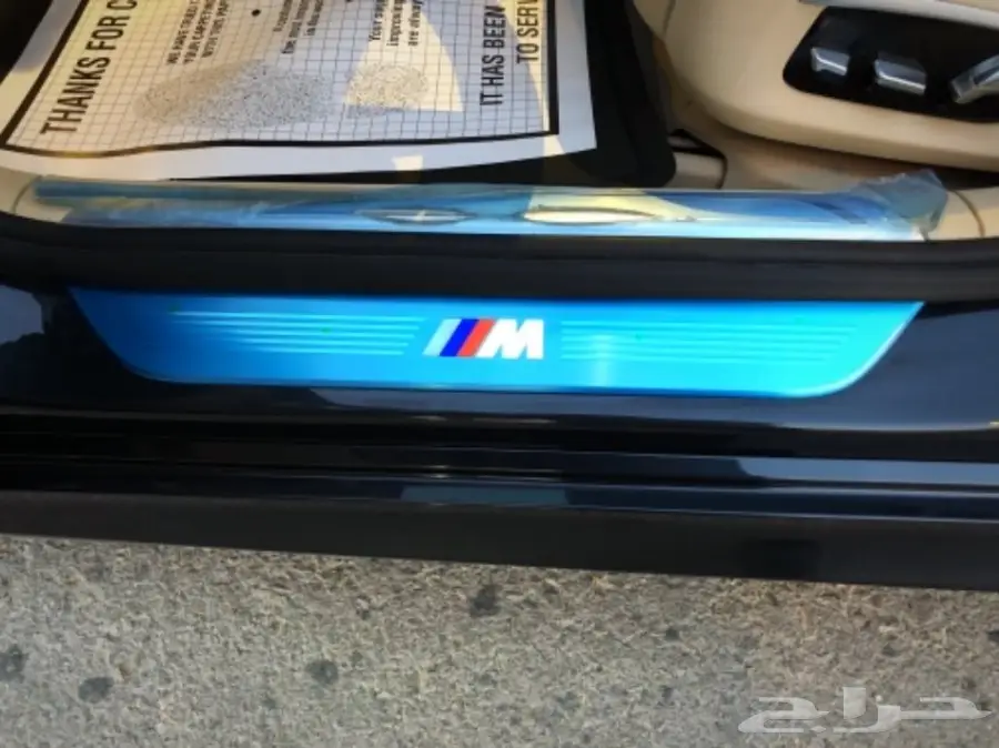 للبيع BMW 740 M sport موديل 2016 (image 14)