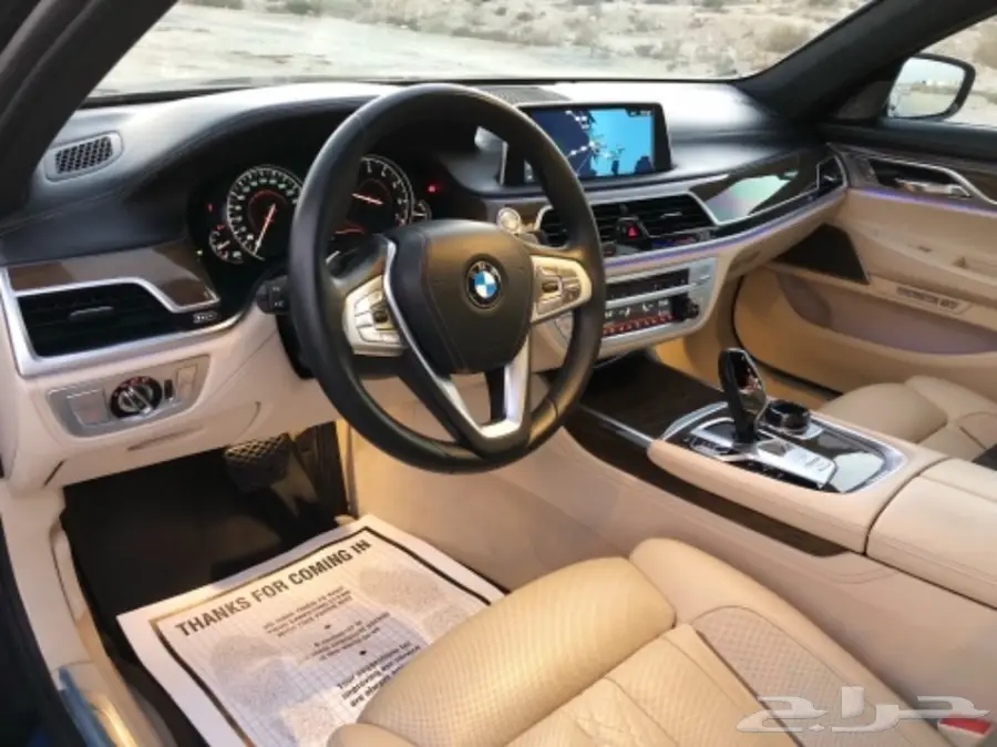 للبيع BMW 740 M sport موديل 2016 (image 15)