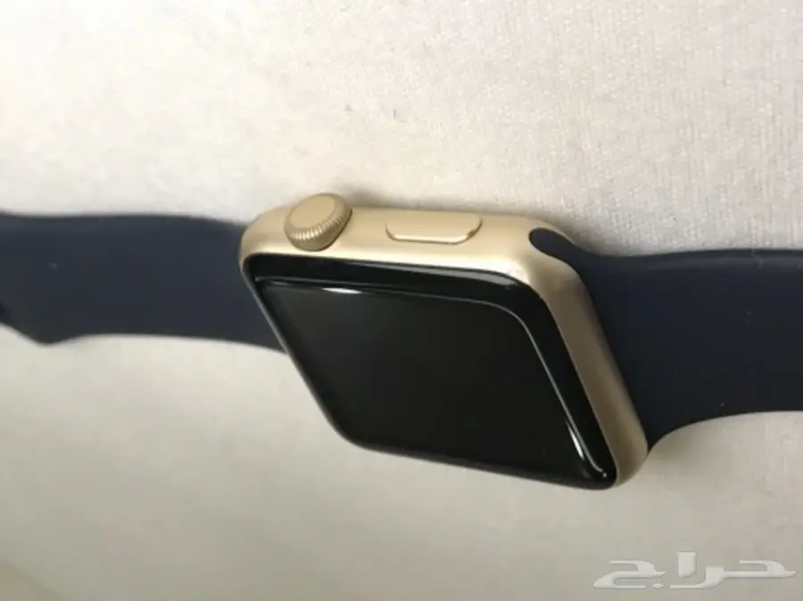 للبيع ساعه Apple Watch 42 ذهبي serious 1 (image 2)